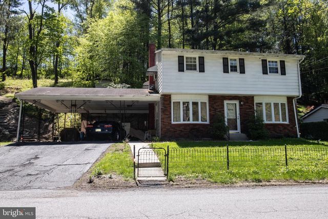 120 LOW ROAD, Pottsville, PA 17901