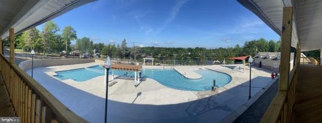 8066 RED SQUIRREL DR, Tobyhanna, PA 18466