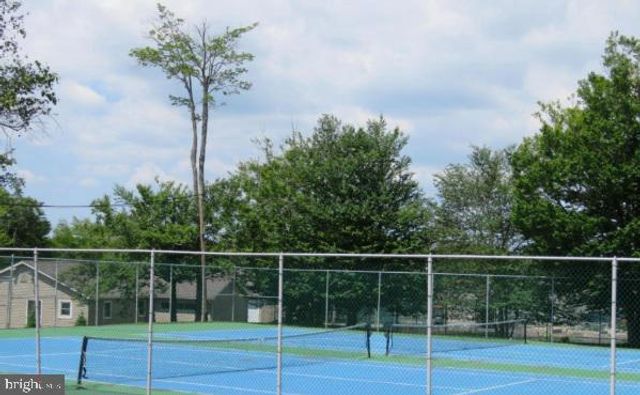 8066 RED SQUIRREL DR, Tobyhanna, PA 18466