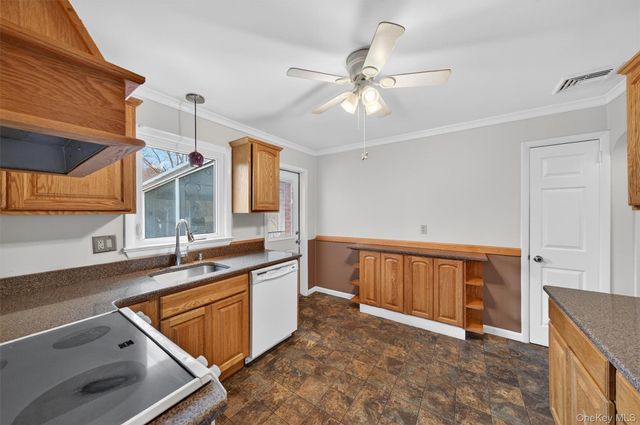 15 Hy Vue Drive, Newburgh, NY 12550