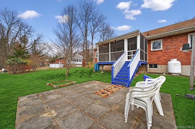 15 Hy Vue Drive, Newburgh, NY 12550