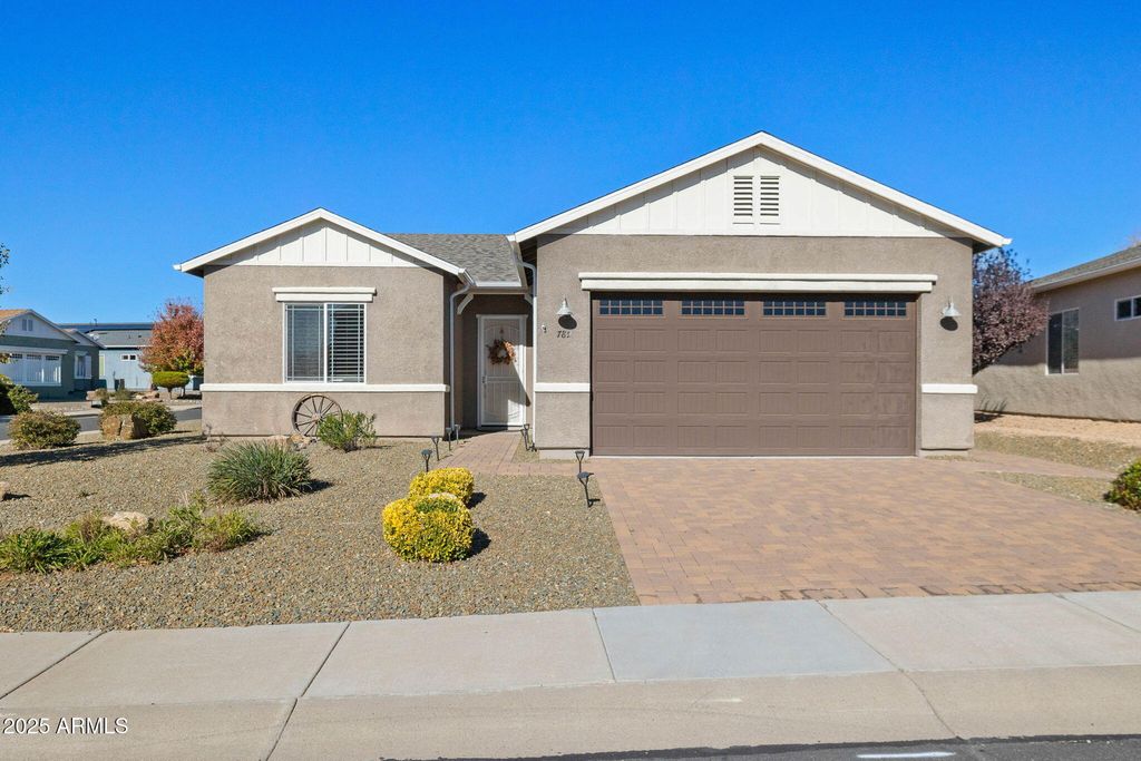 789 N SOTO Street, Dewey, AZ 86327