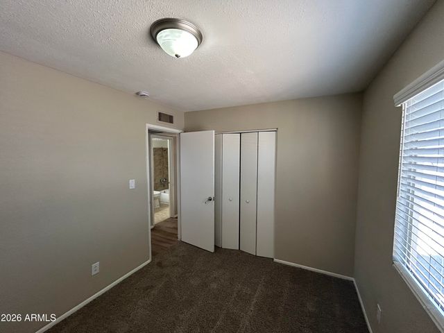4335 E NANCY Lane, Phoenix, AZ 85042