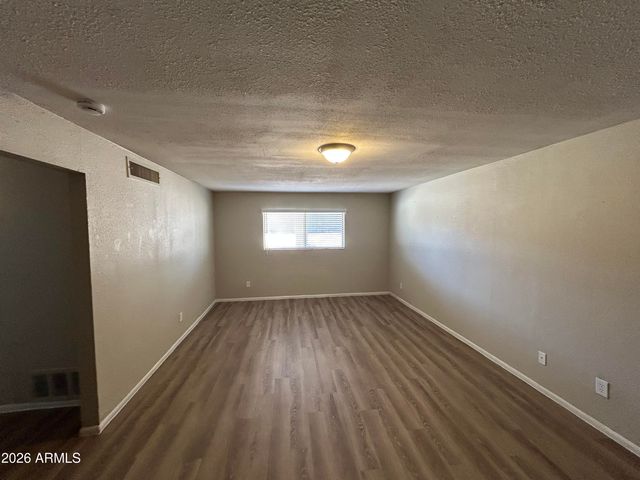 4335 E NANCY Lane, Phoenix, AZ 85042
