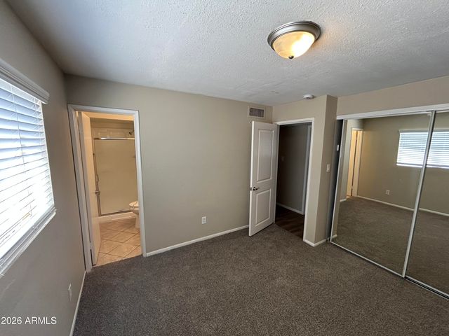 4335 E NANCY Lane, Phoenix, AZ 85042