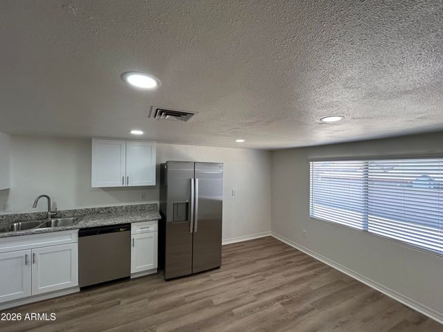 4335 E NANCY Lane, Phoenix, AZ 85042