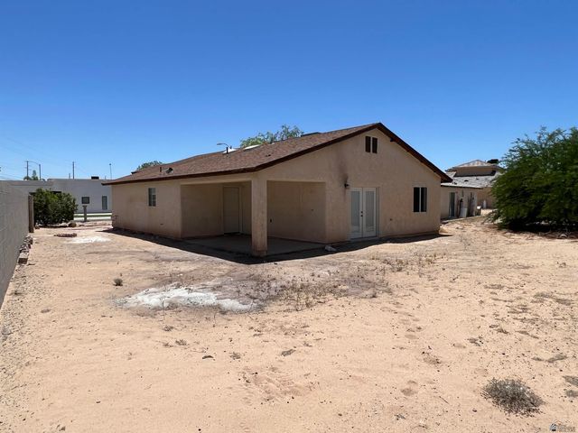 2084 E Black St, San Luis, AZ 85336