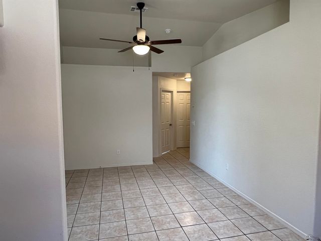 2084 E Black St, San Luis, AZ 85336