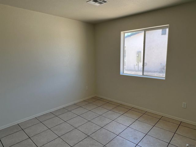 2084 E Black St, San Luis, AZ 85336