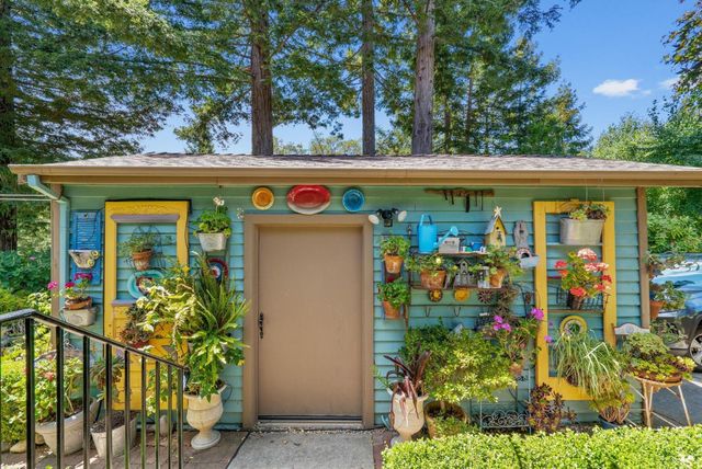 200 McAmant Drive, Santa Cruz, CA 95060