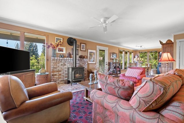 200 McAmant Drive, Santa Cruz, CA 95060