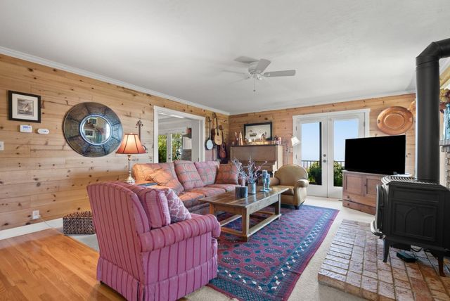 200 McAmant Drive, Santa Cruz, CA 95060