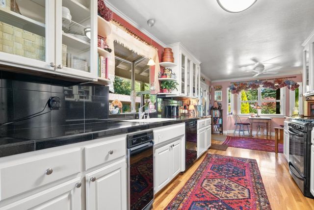 200 McAmant Drive, Santa Cruz, CA 95060