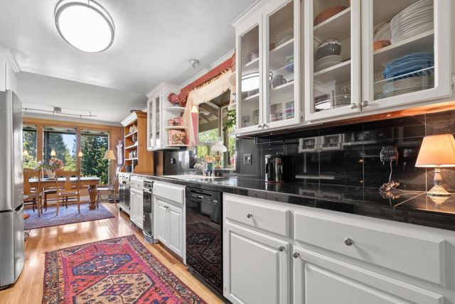 200 McAmant Drive, Santa Cruz, CA 95060