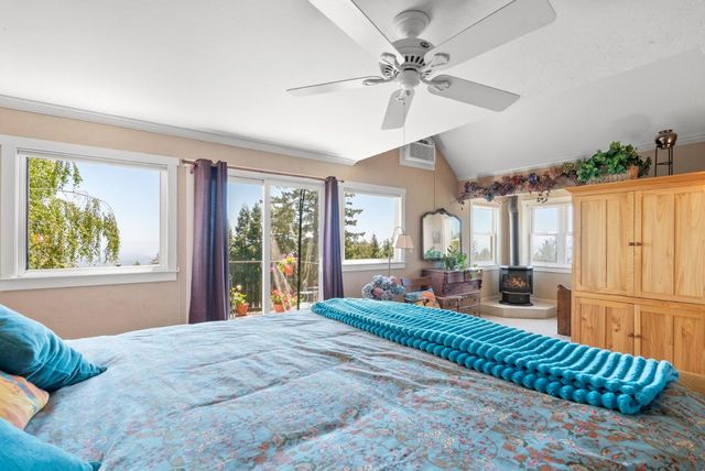 200 McAmant Drive, Santa Cruz, CA 95060