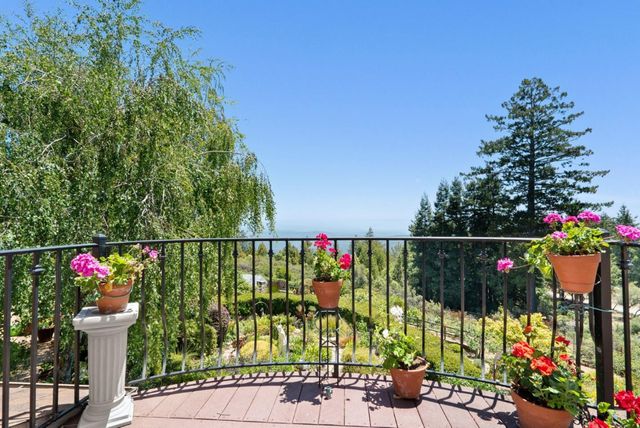 200 McAmant Drive, Santa Cruz, CA 95060