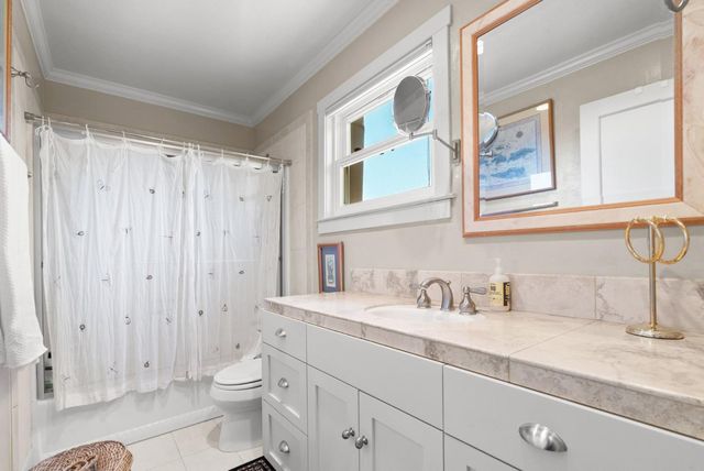 200 McAmant Drive, Santa Cruz, CA 95060