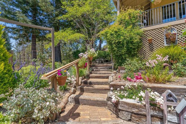 200 McAmant Drive, Santa Cruz, CA 95060