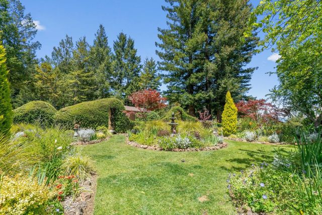 200 McAmant Drive, Santa Cruz, CA 95060