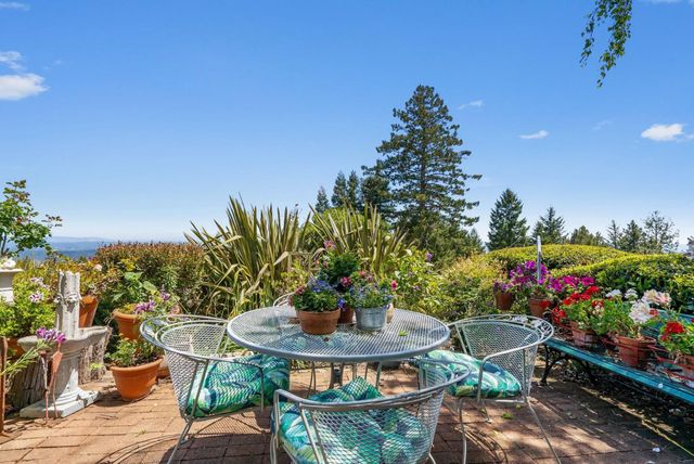 200 McAmant Drive, Santa Cruz, CA 95060
