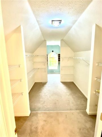 2 Hamilton Road, Perinton, NY 14450