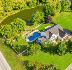 2 Hamilton Road, Perinton, NY 14450