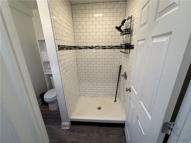 193 Vermont Street Upper, Buffalo, NY 14213