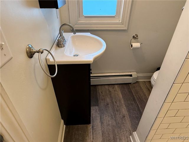 193 Vermont Street Upper, Buffalo, NY 14213