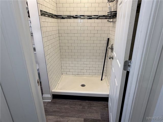 193 Vermont Street Upper, Buffalo, NY 14213