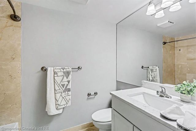 3320 Spinnaker Lane 14B, Detroit, MI 48207