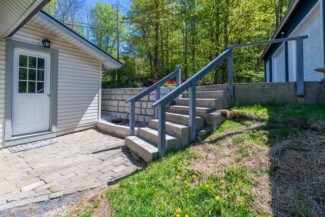 298 Mad Tom Road, Dorset, VT 05251
