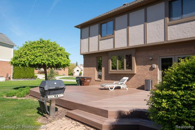 54554 E Whitby Way, Shelby Twp, MI 48316