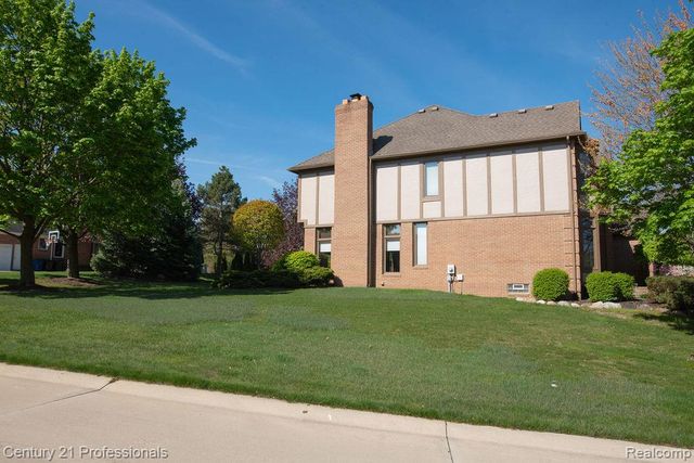 54554 E Whitby Way, Shelby Twp, MI 48316
