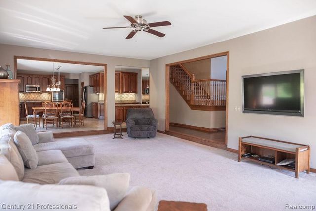 54554 E Whitby Way, Shelby Twp, MI 48316