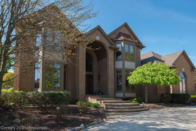54554 E Whitby Way, Shelby Twp, MI 48316