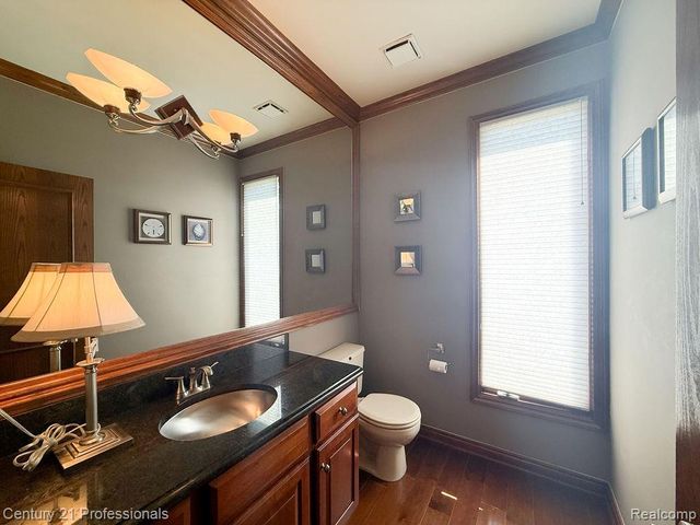 54554 E Whitby Way, Shelby Twp, MI 48316