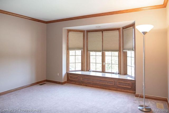 54554 E Whitby Way, Shelby Twp, MI 48316