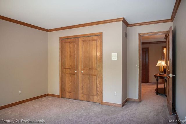 54554 E Whitby Way, Shelby Twp, MI 48316
