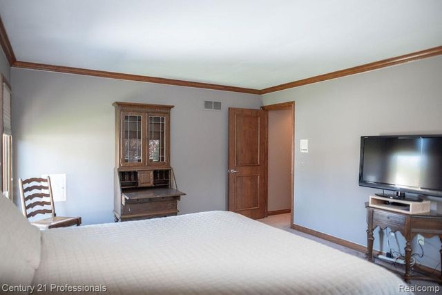 54554 E Whitby Way, Shelby Twp, MI 48316