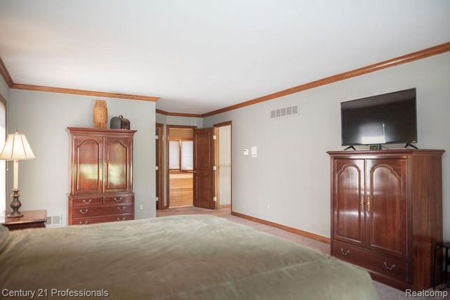 54554 E Whitby Way, Shelby Twp, MI 48316