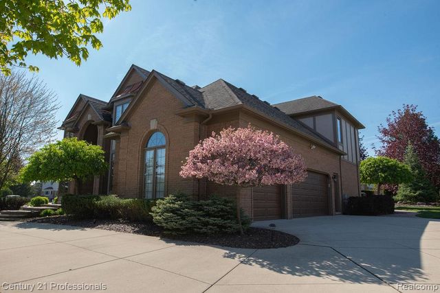 54554 E Whitby Way, Shelby Twp, MI 48316