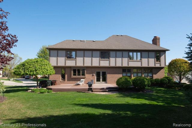54554 E Whitby Way, Shelby Twp, MI 48316