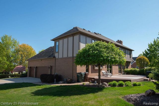 54554 E Whitby Way, Shelby Twp, MI 48316