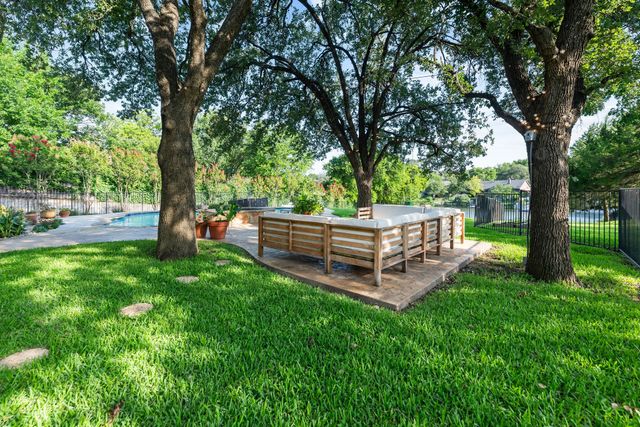 6729 Brants Lane, Fort Worth, TX 76116