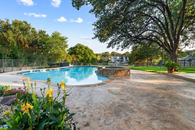 6729 Brants Lane, Fort Worth, TX 76116