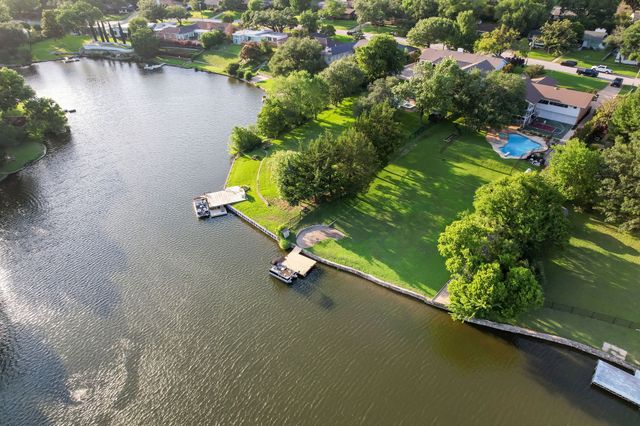 6729 Brants Lane, Fort Worth, TX 76116