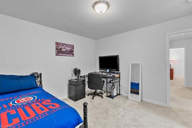 1823 Ridge Creek Drive, Kernersville, NC 27284