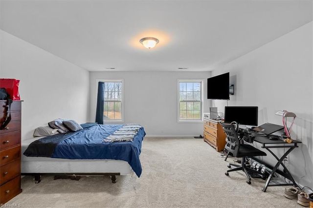 1823 Ridge Creek Drive, Kernersville, NC 27284