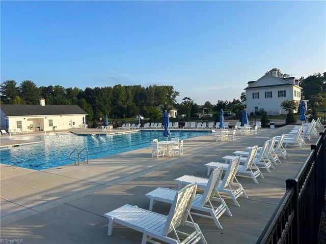 1823 Ridge Creek Drive, Kernersville, NC 27284