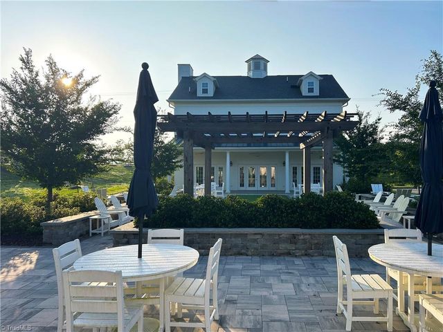 1823 Ridge Creek Drive, Kernersville, NC 27284